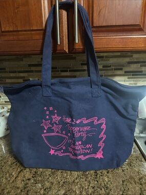 Tupperware Navy Tote with Pink Party Graphic